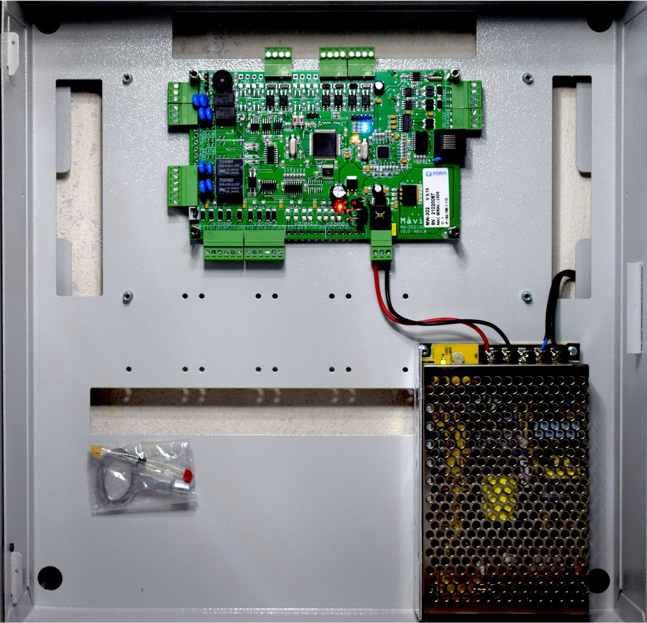 MW - 304 4 Kapı Geçiş Kontrol Paneli